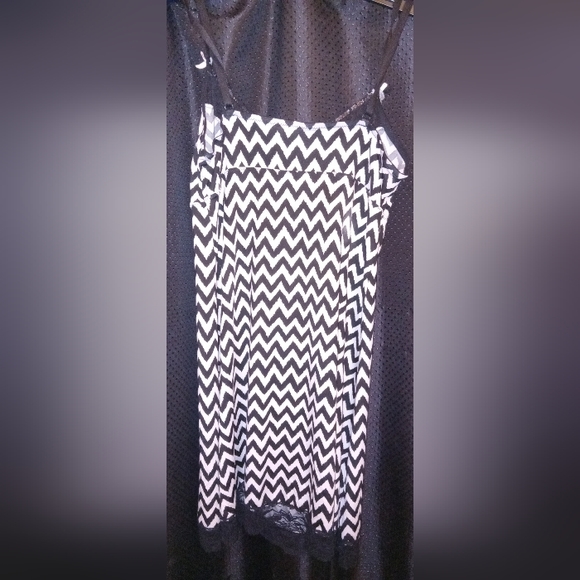 Womens Nighty By MARLYN MONROE SIZE Medium - Picture 7 of 7